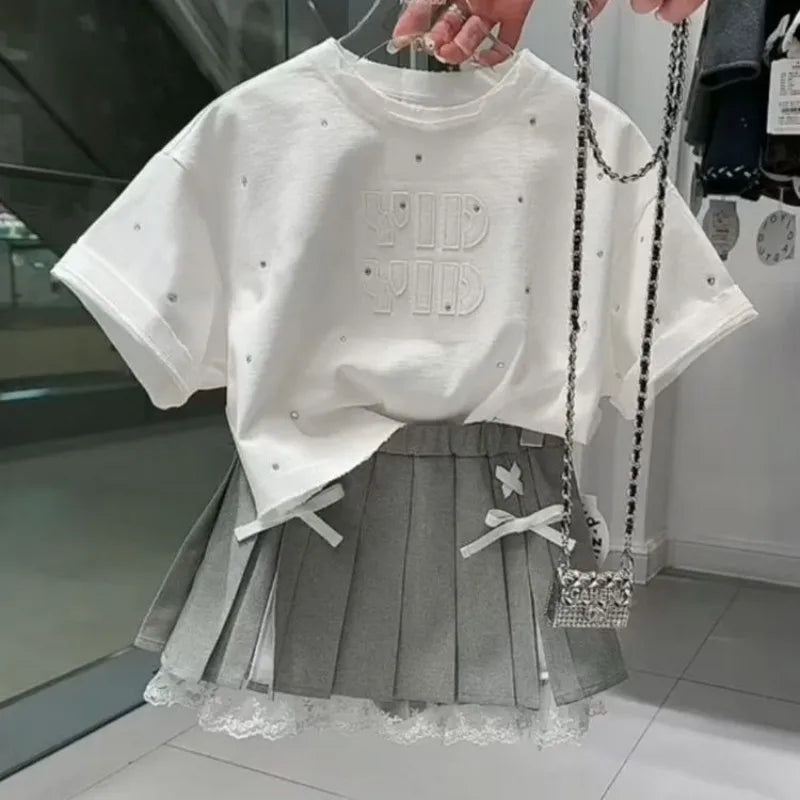 2025 New Summer Outfit Set for Girls', Short Sleeved T-shirt and Pleated Stylish Skirt a 2Pc Set