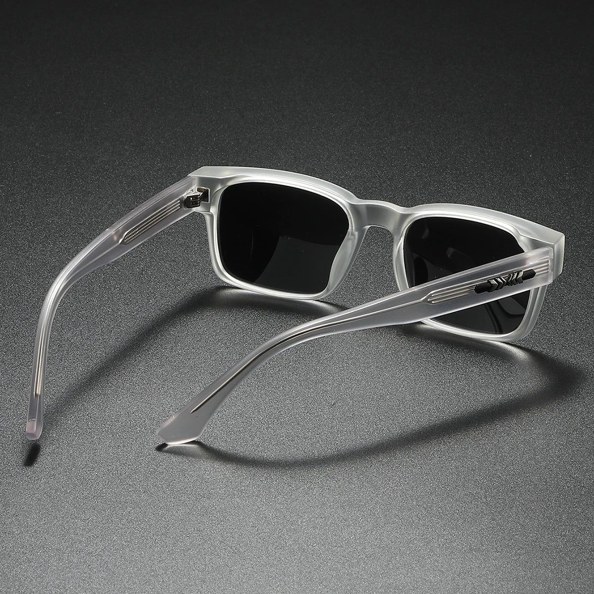 Unisex Quality Square Metal Core Polarized Sunglasses UV400