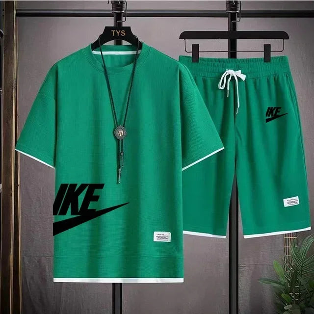 Fashionable, casual and trendy men's sportswear set, short-sleeved T-shirt and Shorts