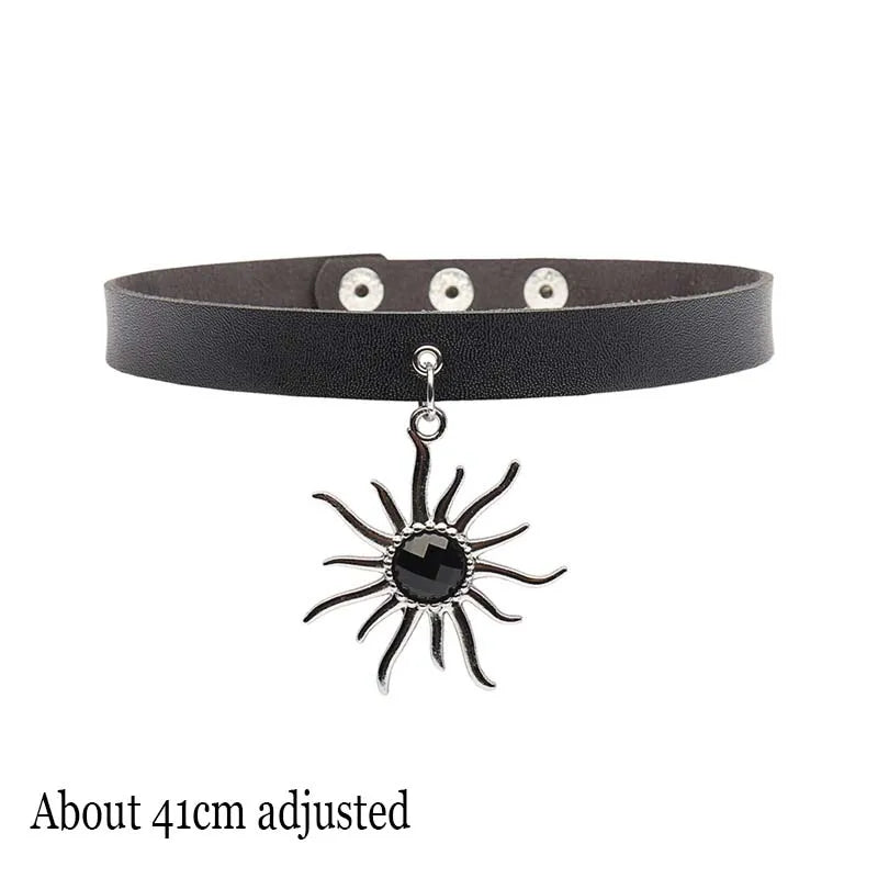 Woman Black Punk Choker Collar Necklace, Spike Chocker Gothic Cosplay Accessories