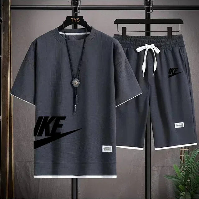 Fashionable, casual and trendy men's sportswear set, short-sleeved T-shirt and Shorts